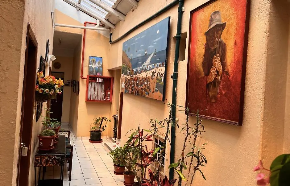 Hostal Benalcazar Quito