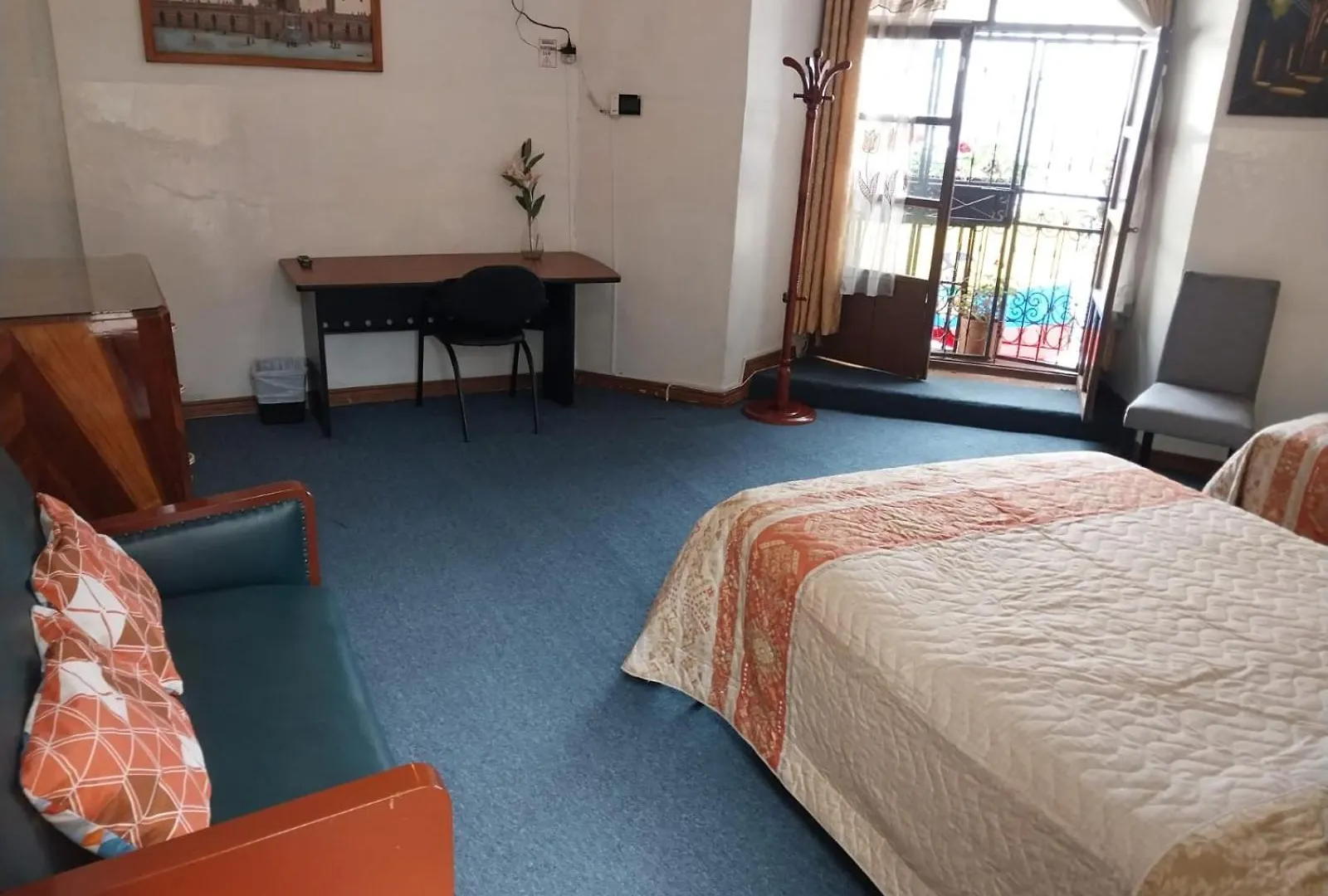 Hostal Benalcazar Quito
